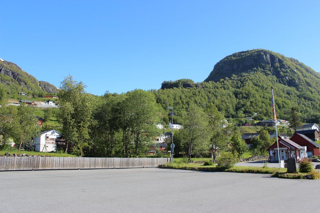 Skysstasjonen Cottages Røldal Eksteriør bilde